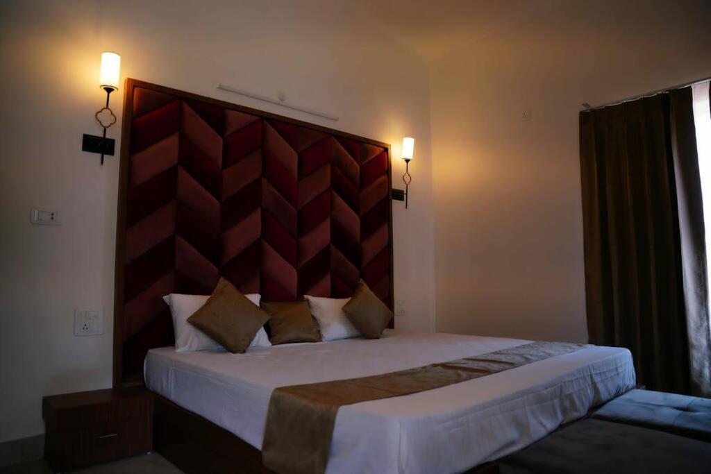 The Periwinkle Homestay Bhīm Tāl Esterno foto