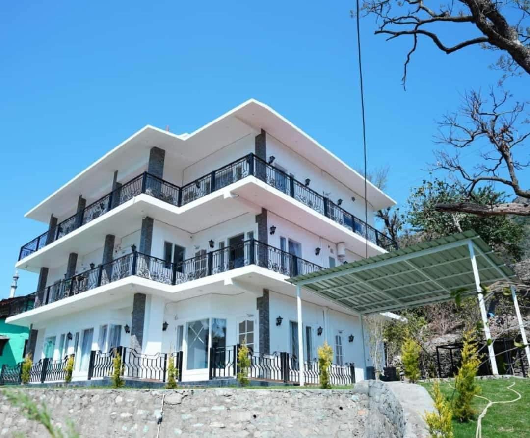 The Periwinkle Homestay Bhīm Tāl Esterno foto