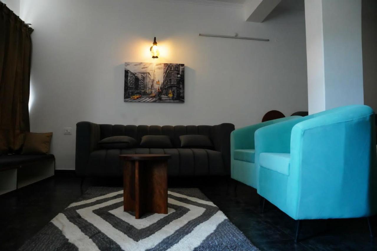 The Periwinkle Homestay Bhīm Tāl Esterno foto