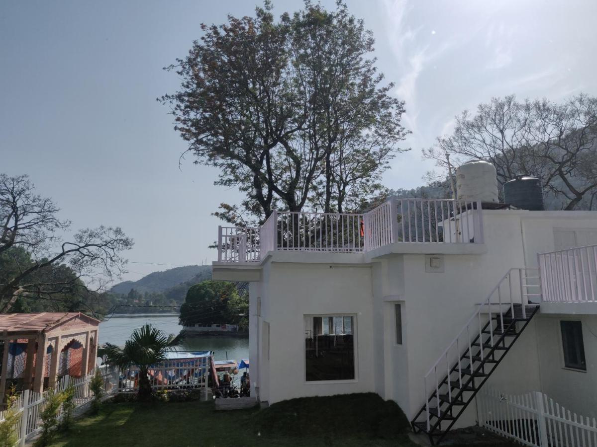 The Periwinkle Homestay Bhīm Tāl Esterno foto