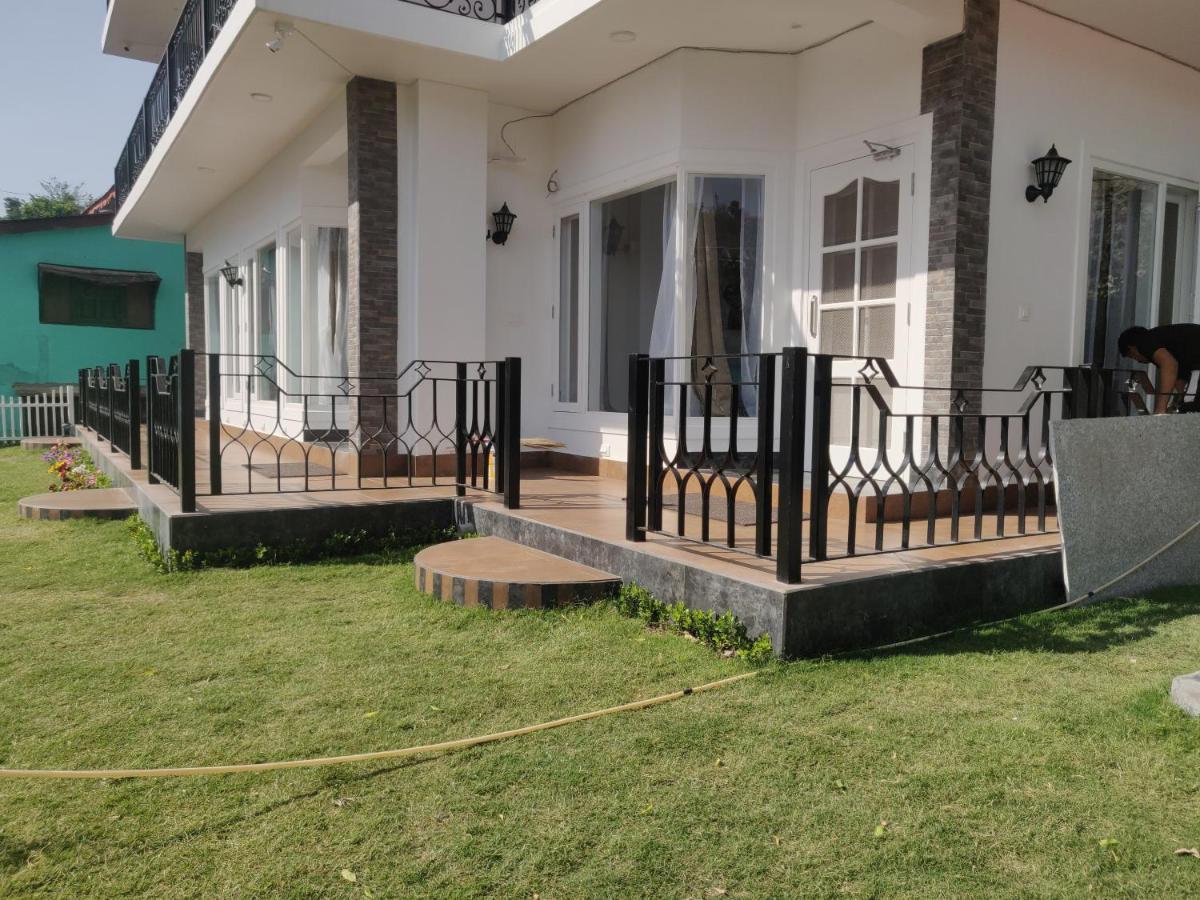 The Periwinkle Homestay Bhīm Tāl Esterno foto