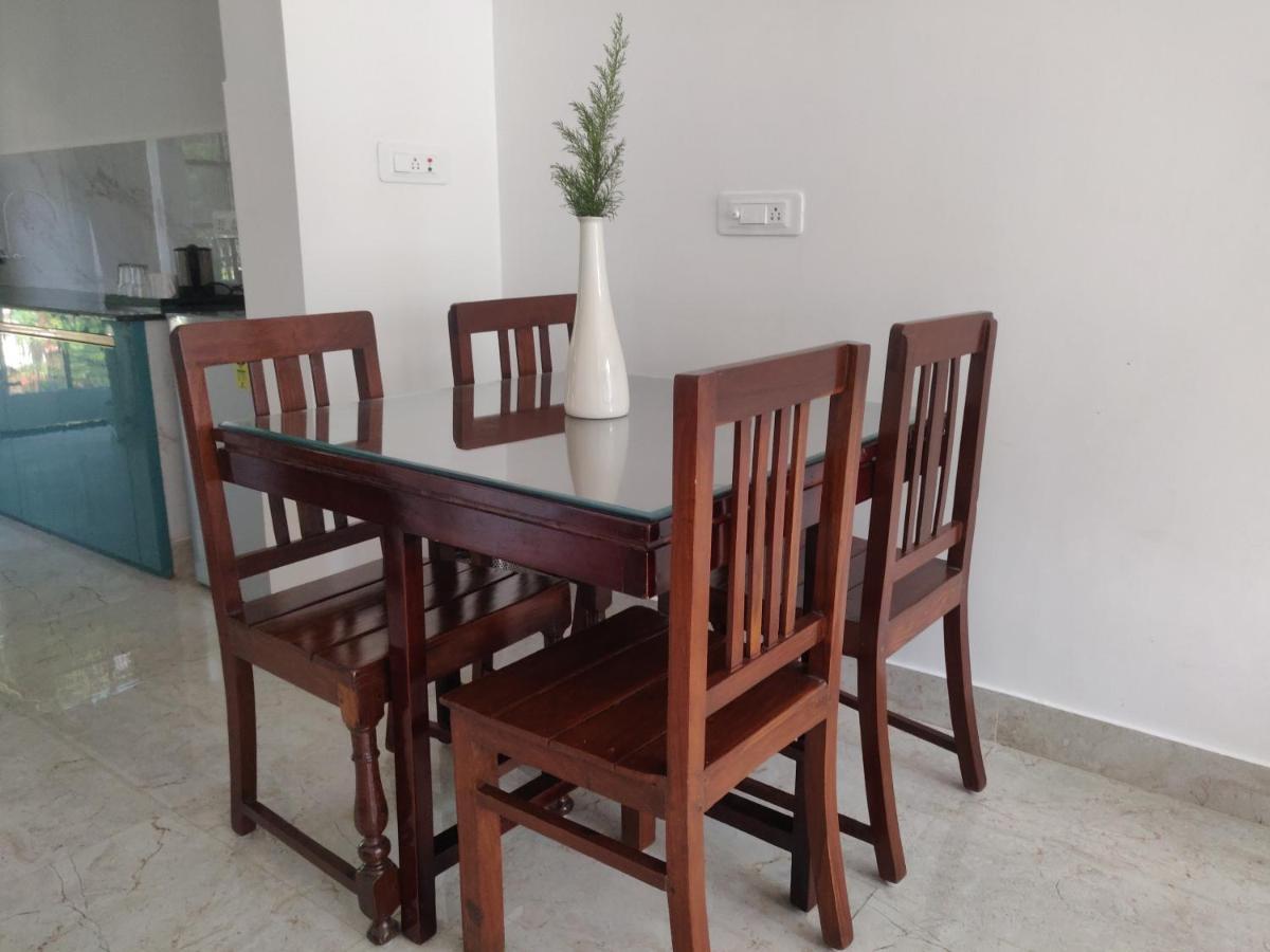 The Periwinkle Homestay Bhīm Tāl Esterno foto