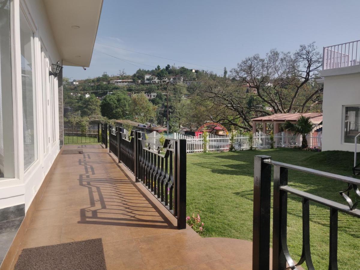 The Periwinkle Homestay Bhīm Tāl Esterno foto