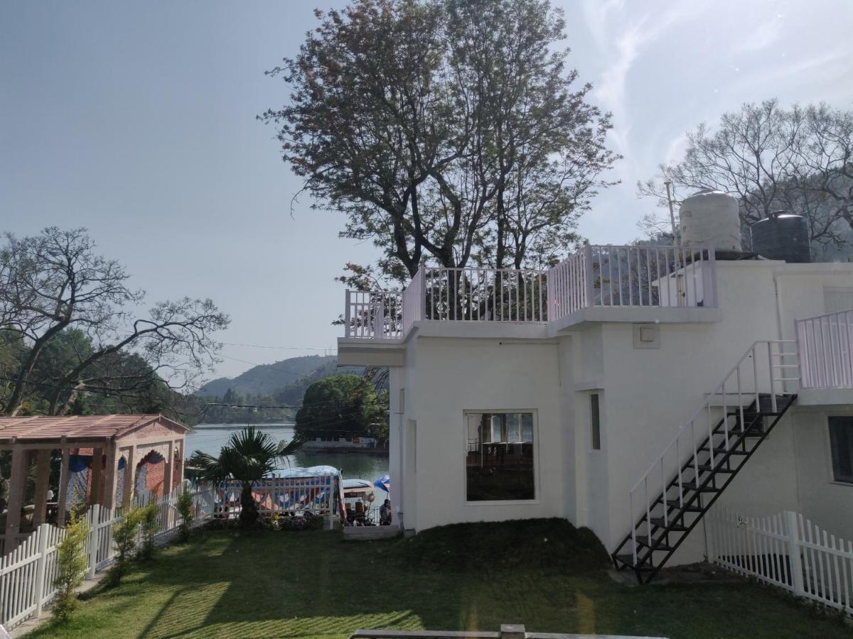 The Periwinkle Homestay Bhīm Tāl Esterno foto